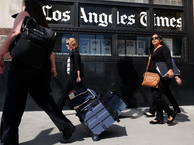 Corriere's tweet photo. Gannett punta  Los Angeles Times e Chicago Tribune: un’offerta da  815 milioni di dollari https://t.co/8ZM0WIwPaq https://t.co/n2oHKJx0iG