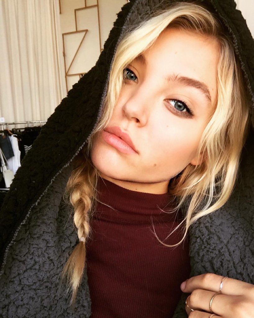 Mazekine Morrs, 21, Savaş Stratejisi, Hera'nın kızı.