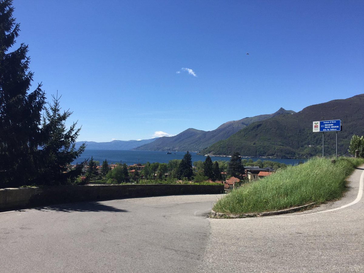 bodhirider's tweet photo. #ontheroad #OnTheRoadAgain #timetoride #maggiorelake #comolake #valledintelvi #valicoindemini #alpeneggia https://t.co/nvXQgadBn3