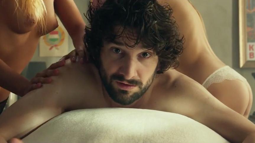 Un premier trailer provocateur pour L'Idéal, la suite de 99 francs ebx.sh/1Sne2aY