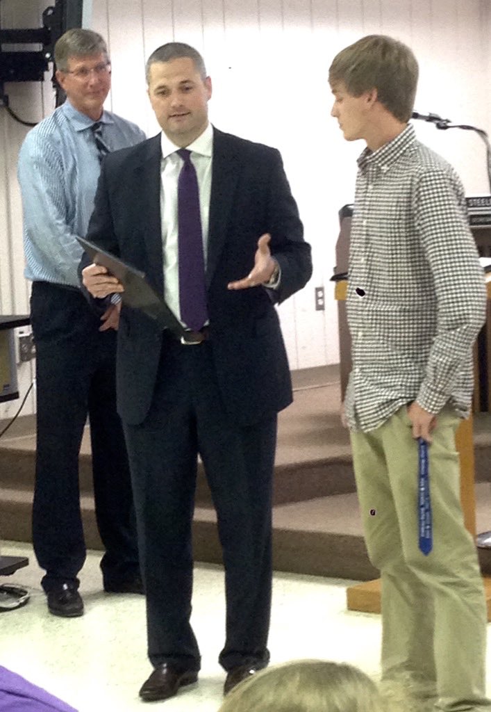 Tonight's board meeting...ECON16 Lindsey Parker Award honoree Mason Graves! <a href="/EASTinitiative/">EAST®</a>