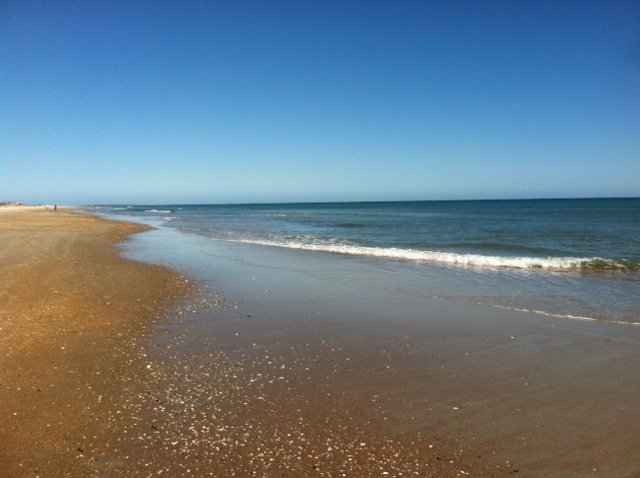 yachthouse117's tweet photo. Doesn't this look inviting!!! Come stay with us and enjoy our spectacular, barefoot walking, kite flyin beaches! https://t.co/qOqOTsAPIh