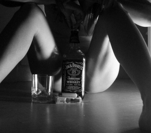 KinkyVicky's tweet photo. https://t.co/h0QBMbo8Vv #drinkya #jackdaniels #wetpussy #ilovepussy #camgurl #hotgirls #freejoin #joinme #sex https://t.co/zF8AsZ514p