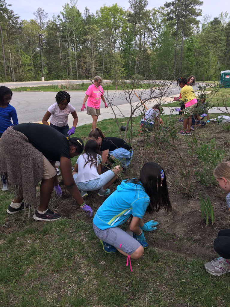 Mrs S. And the GALS Club sprucing up our butterfly garden🌸🌼🌷