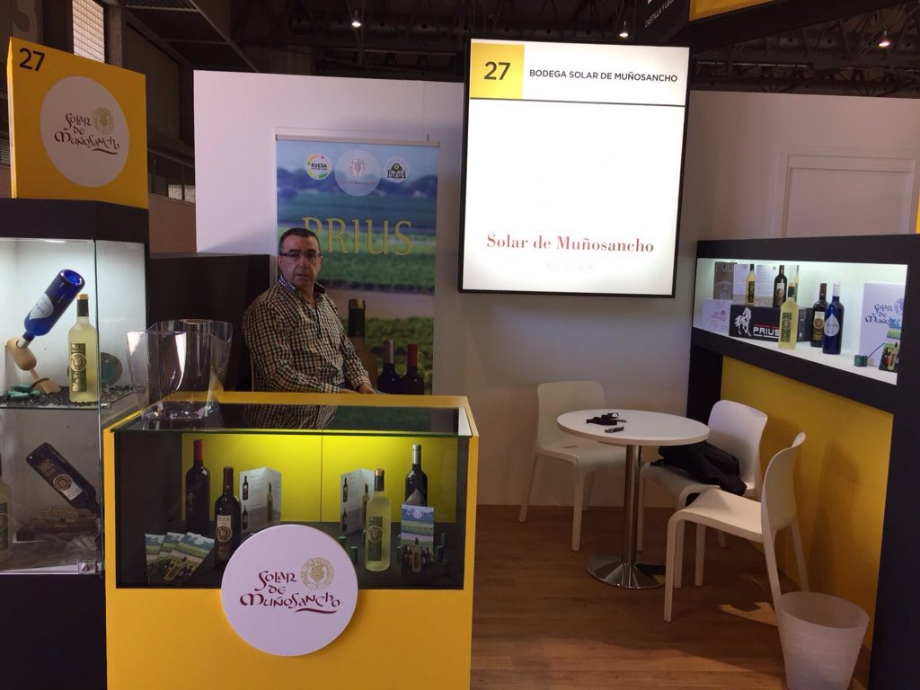 VinoPrius's tweet photo. Primer día en la feria #Alimentaria2016 pásate por nuestro stand, os esperamos! https://t.co/Bv7DCWe1Lo