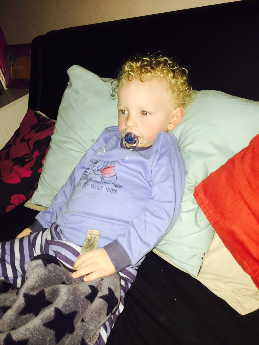 Cuddles in bed💙💙