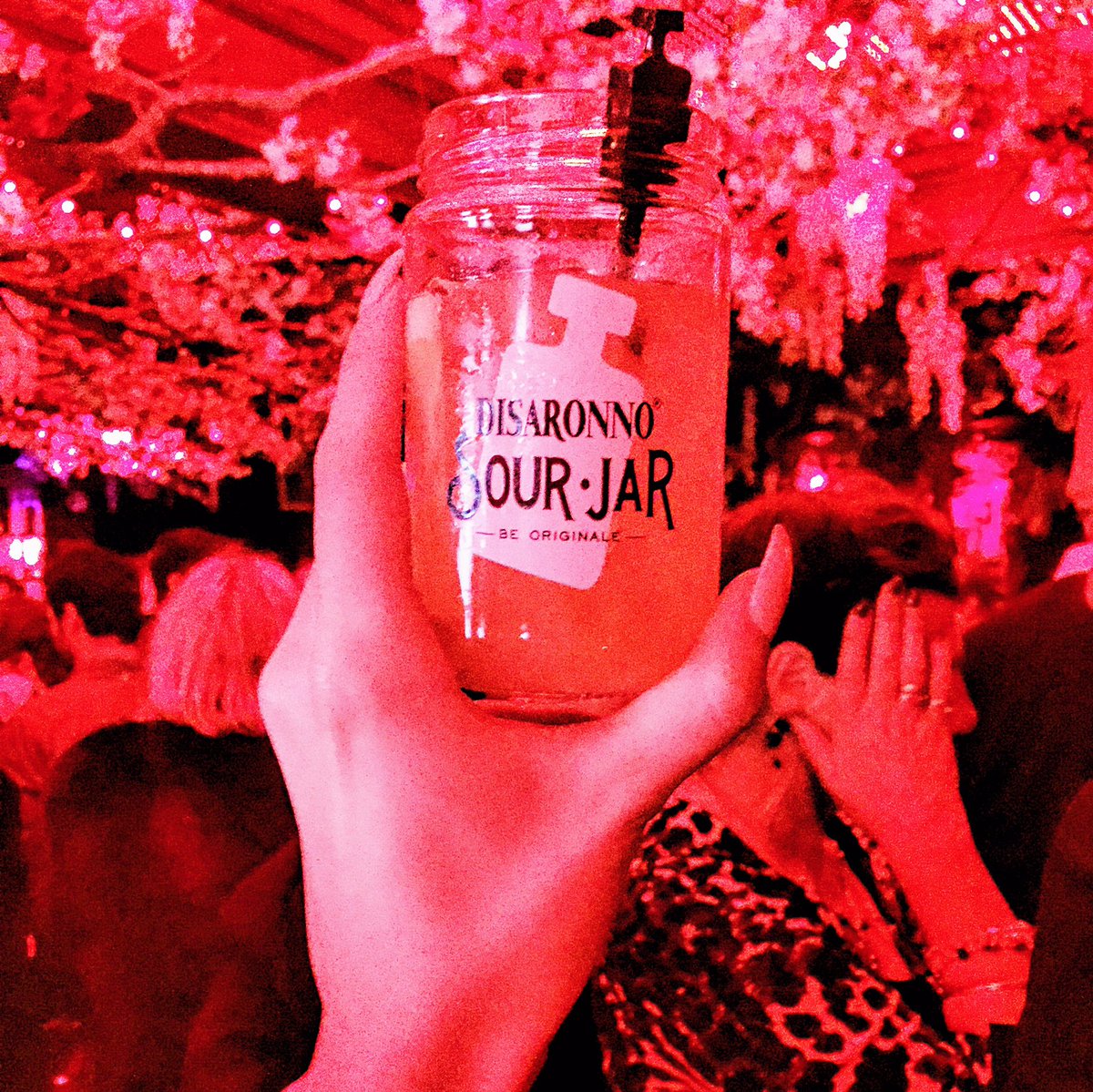 Disaronno_UK's tweet photo. Join the #DISARONNOxFaustus party by mixing up your own #DisaronnoSour at home, recipe here: https://t.co/JpR5sFNc8b https://t.co/AxVYegSqOO