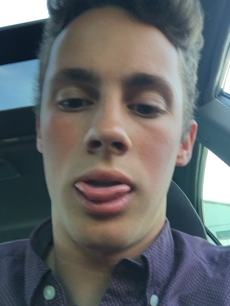 bhewitt1398's tweet photo. Tongue Game always strong #mcm https://t.co/VQEkKt0GsR