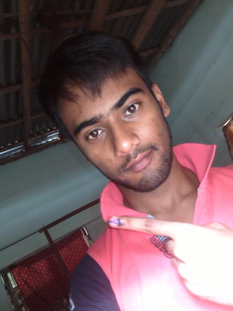 OfficialSuman's tweet photo. জীবন এর ২তিয় ভোট https://t.co/LRprK4wOlB