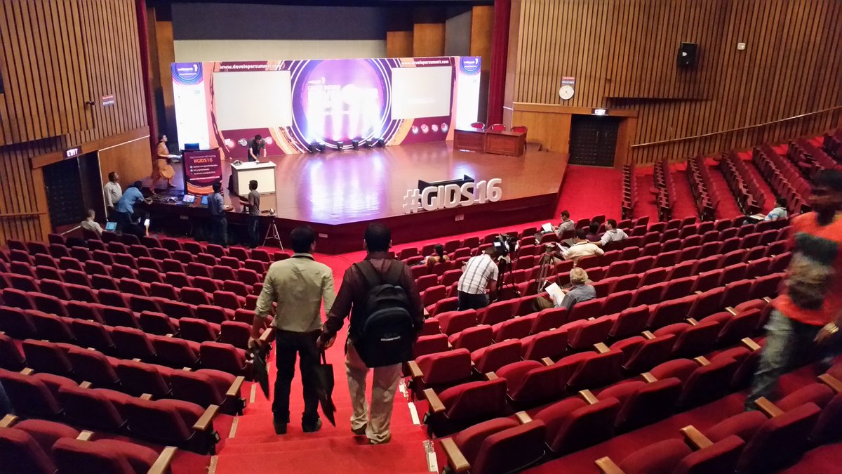 iText's tweet image. Today @bruno1970 will announce #iText7 at #GIDS16 at the Tata Auditorium in Bangalore.