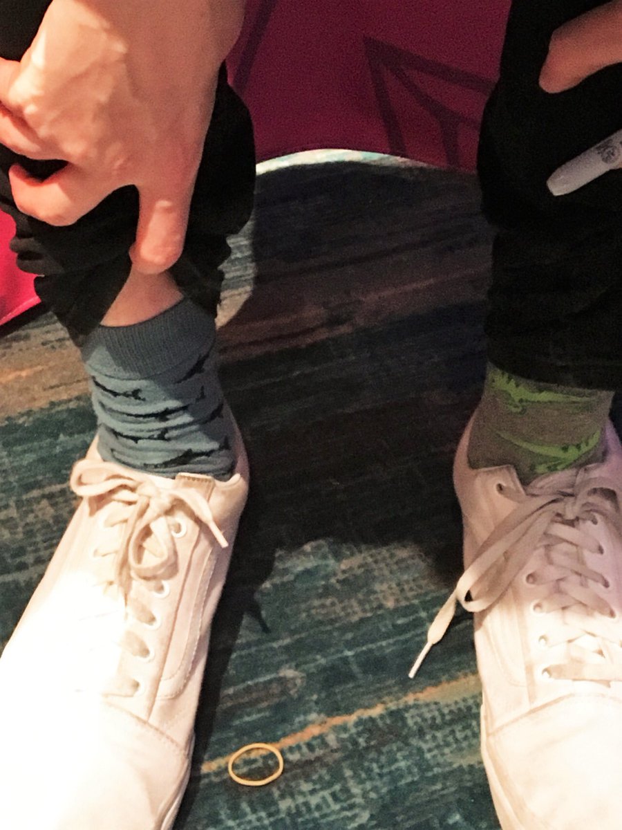 updatedphan's tweet image. lyricshealme on tumblr
lyricshealme.tumblr.com/post/143405495…