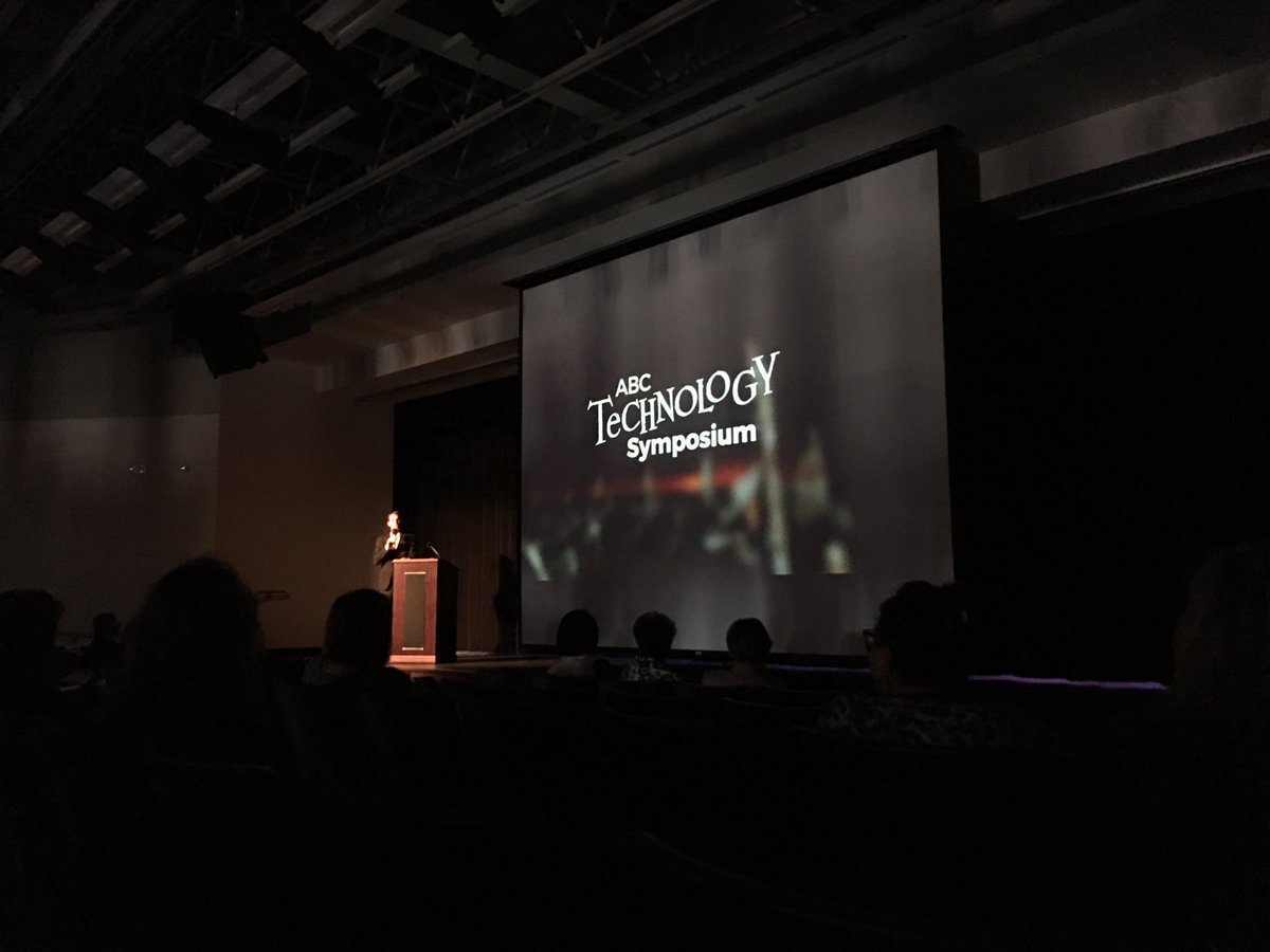 MrEricVieira's tweet image. We&apos;ve entered the #TechnologyZone at #ABCUSD 💻