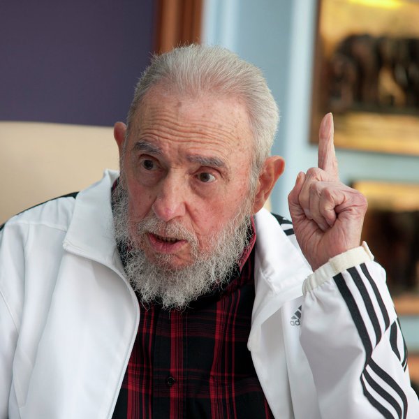 lancefeed's tweet image. Фидель Кастро оценил перспективы коммунизма Бейонсе #новости