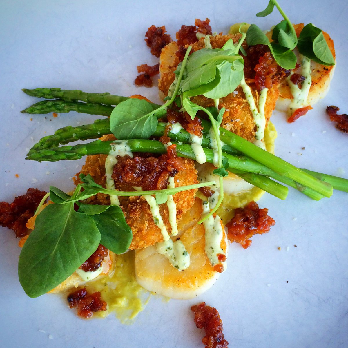 Seared Scallops Fried Grit Cake Candied Bacon Cilantro Vinaigrette #chefsarahnewman #bhameats