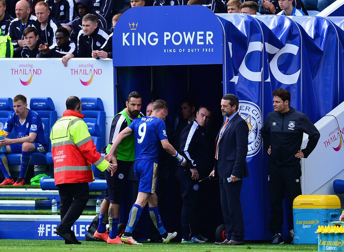 SkySportsPL's tweet photo. .@LCFC striker Jamie @Vardy7 gets extra match ban and will miss @ManUtd game - Sky sources: https://t.co/nonnwnohtq https://t.co/MtS42phKec