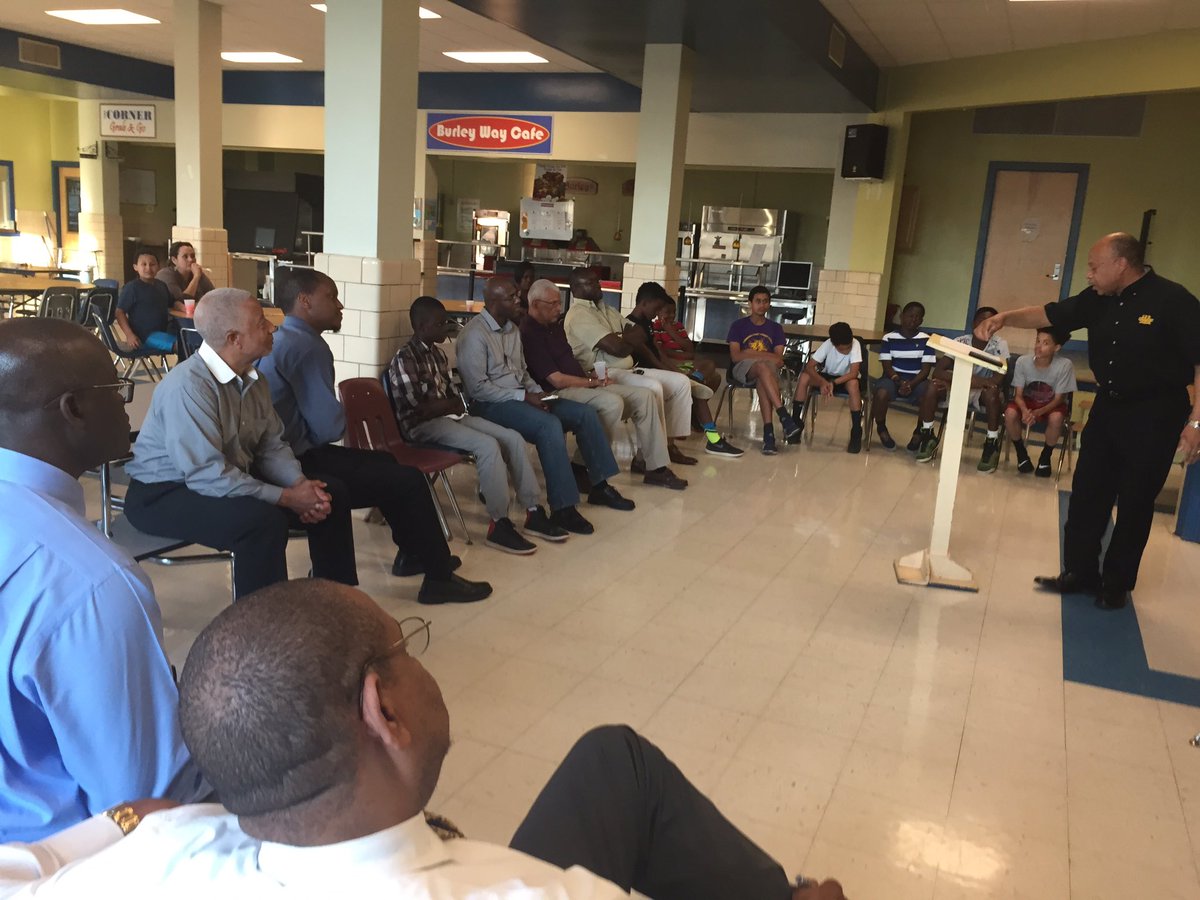 B Hairston (@bhairston1) on Twitter photo Make it relevant & you get their attention- mentoring & teaching black males is not difficult <a href="/100BMOCV/">100BlackMenCVA</a> <a href="/100BlackMen/">100 Black Men</a> Make it relevant & you get their attention- mentoring & teaching black males is not difficult <a href="/100BMOCV/">100BlackMenCVA</a> <a href="/100BlackMen/">100 Black Men</a>