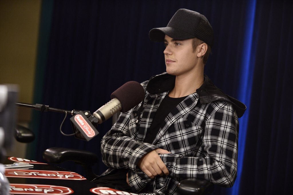 ジャスティン ビーバー Jp公式 ジャスティンtwitterより Rdma Radiodisneymusicawards にサプライズ出演するよ 5 1のディズニーチャンネルを見てね Justinjp