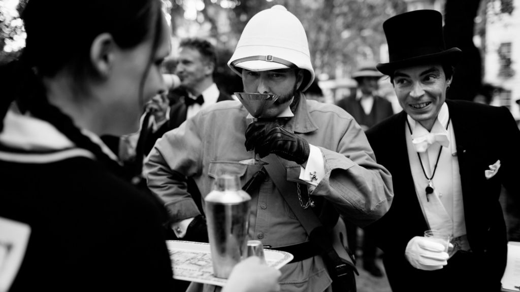 statnews's tweet image. Will this anti-aging gin erase wrinkles and prevent crow’s feet? bit.ly/1SojlXE