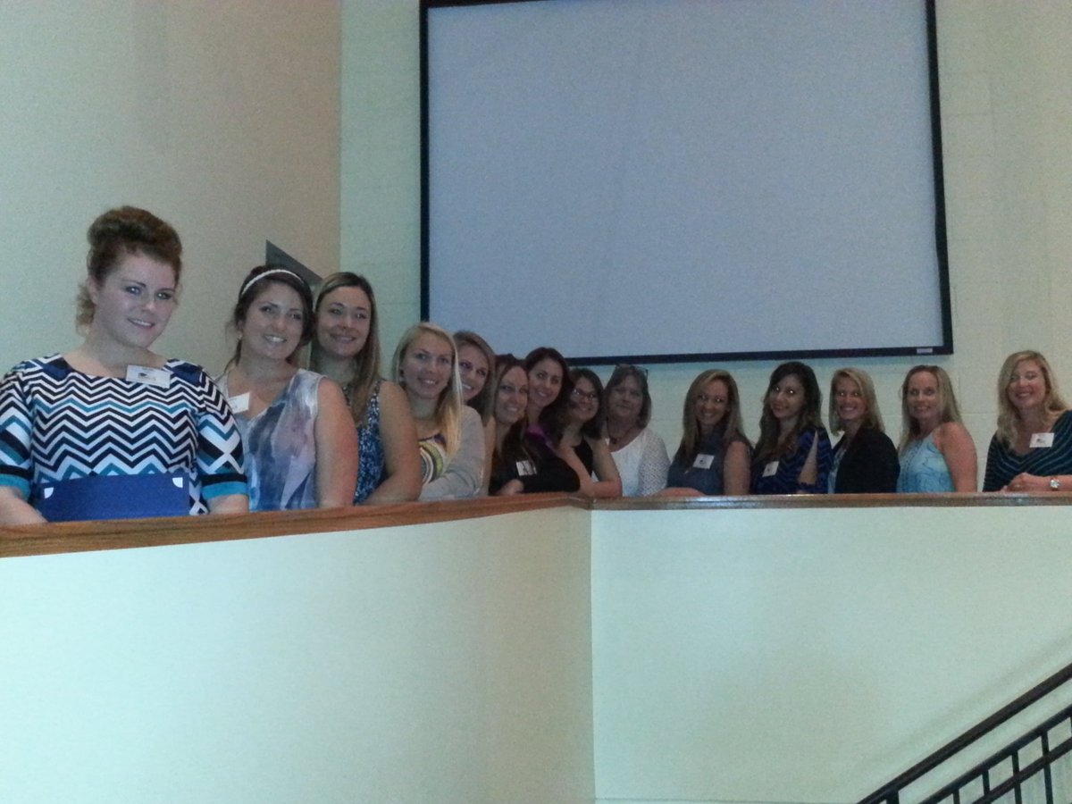 FUTURES_Inc's tweet image. Congratulations 2016 Elementary First Year Teacher Award nominees! Thanks for all you&apos;re doing for students!