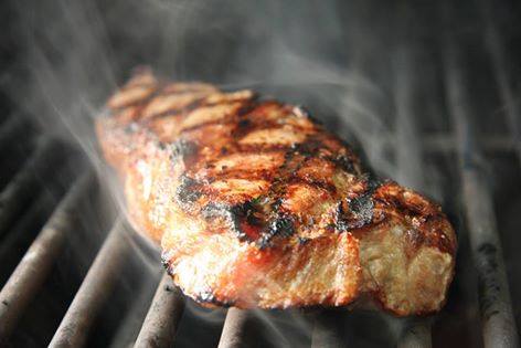 WeberGrills's tweet image. Retweet this if you LOVE to see grill marks on your #Weber meals!!