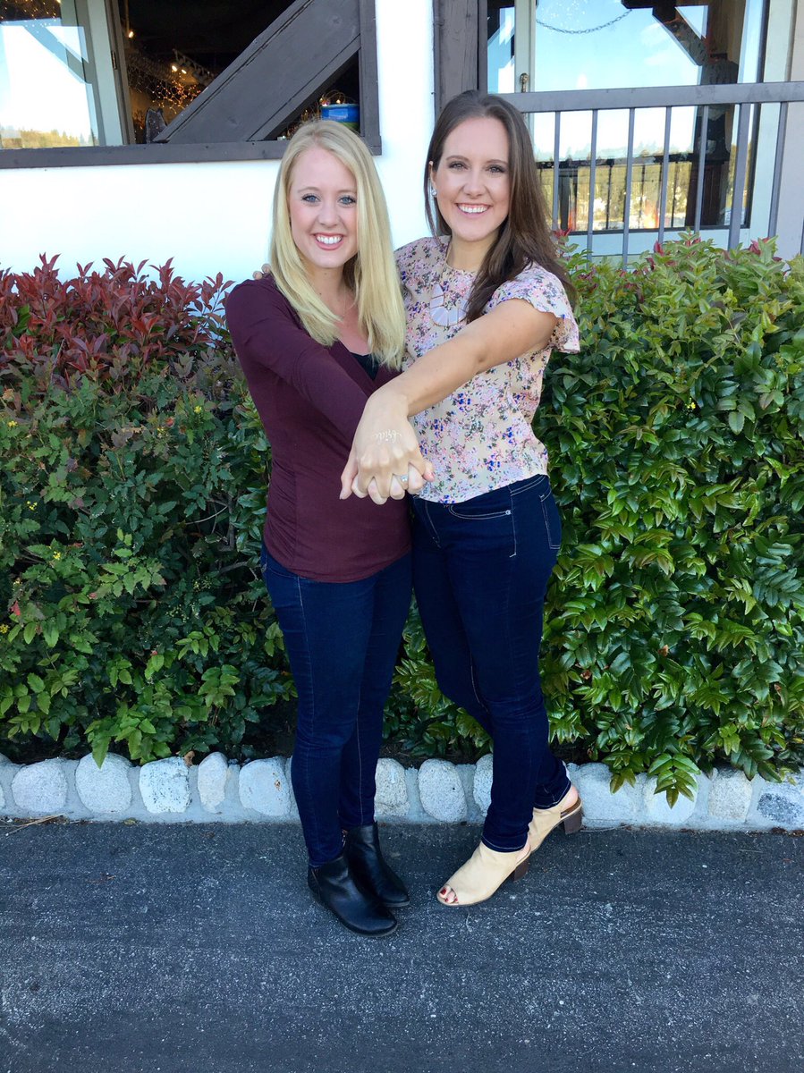 I have the BEST friends and bridesmaids in the world💍❤️🌎 #itshammantime #bacheloretteparty