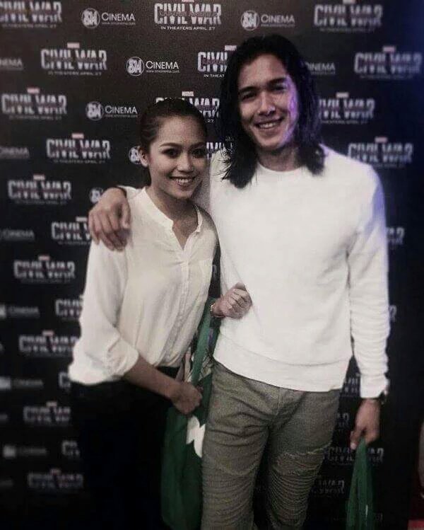 DebuayanRuthzil's tweet photo. I love this real couple alot..
#ShowtimeExcitedMuch 
 https://t.co/n9fiu09sCs