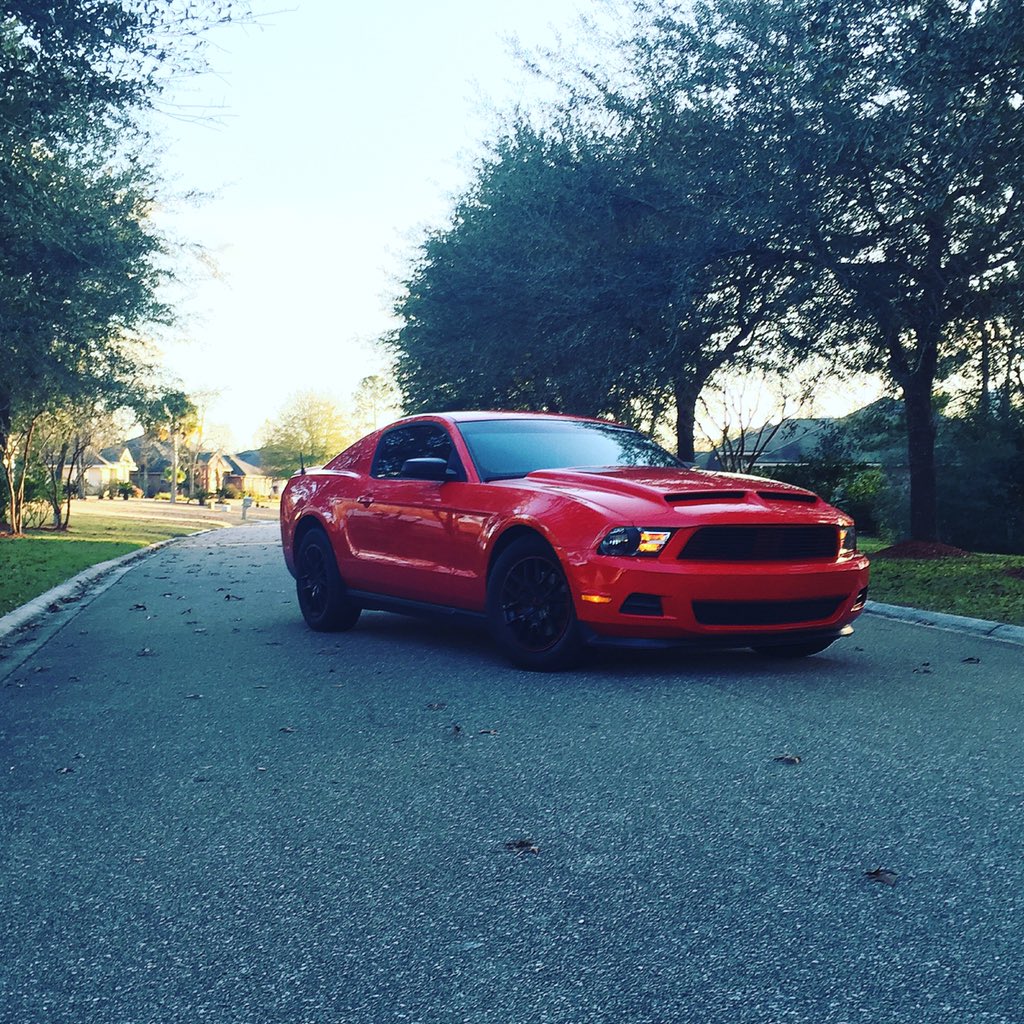 BlakeH0717's tweet photo. The Mustang is back on the road after a week of sitting on a wrecker. So stoked!😁 #red devil https://t.co/VAzvutIeu7