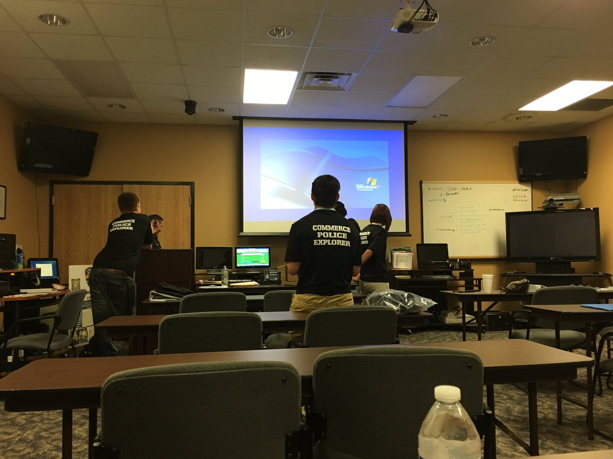 Explorers1103's tweet image. Handcuffing Techniques.