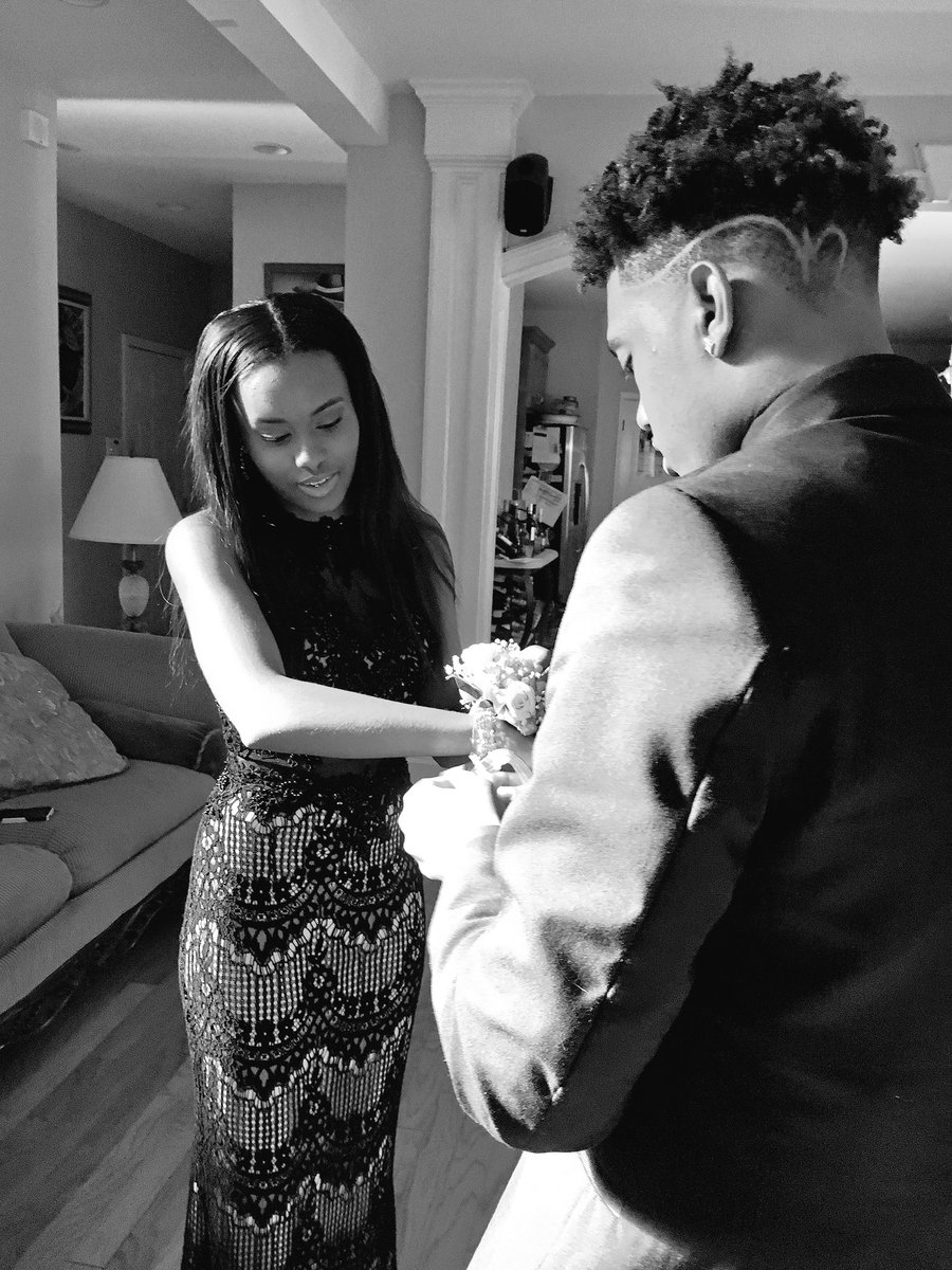 taditupp's tweet photo. Had To Do It The Right Way💦#ReignOnDaBridge #Prom2k16 https://t.co/Ann9W32KZg