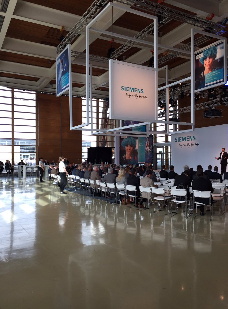 laurnwhite's tweet photo. Good morning from the Siemens Canada Customer Experience! @SiemensCanada #hm16 #HannoverMesse https://t.co/Ftr4maeKTy