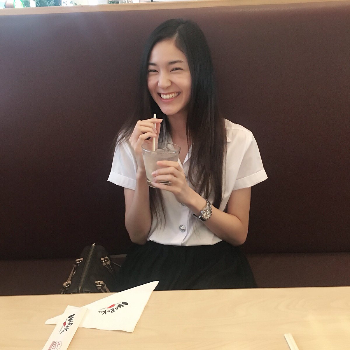 bestieeliu's tweet image. อยู่ให้ถูกที่ แล้วความสบายใจจะเข้ามาเอง👌🏻😉 #แคปชั่นเสี่ยว