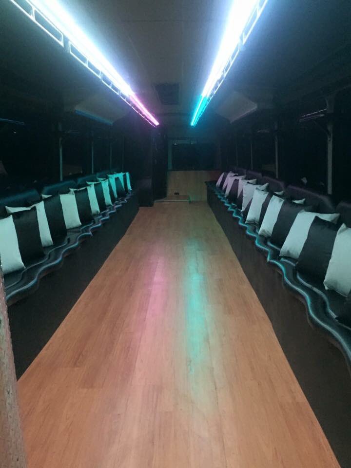 PrivateBusMx's tweet photo. Disfruta de @PrivateBusMx con sus unidades vip tel 59901892 https://t.co/OspqOPnvj2