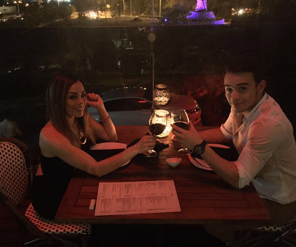 HmGerardo's tweet photo. A cenar con mi bebe! Festejando los 3 meses, te amo bebe ❤️ 😍@gabyramiirezz https://t.co/94u4JYCRqc