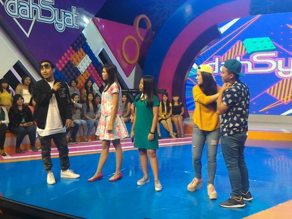 Ini dia yang <a href="/Haninours/">Haninours OFFICIAL</a> tunggu-tunggu, udah ada <a href="/Hanindhiya_tys/">Haneen</a> lho! #SelasaSetrong