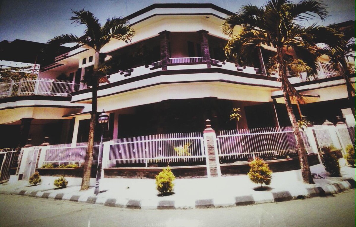 Dijual rmh 2lt di komp. Cipaganti Ujung Berung | 2,7 M nego | Luas 218 m2, sertifikat, 8 kmr tdr | Hub BB 79A243E2