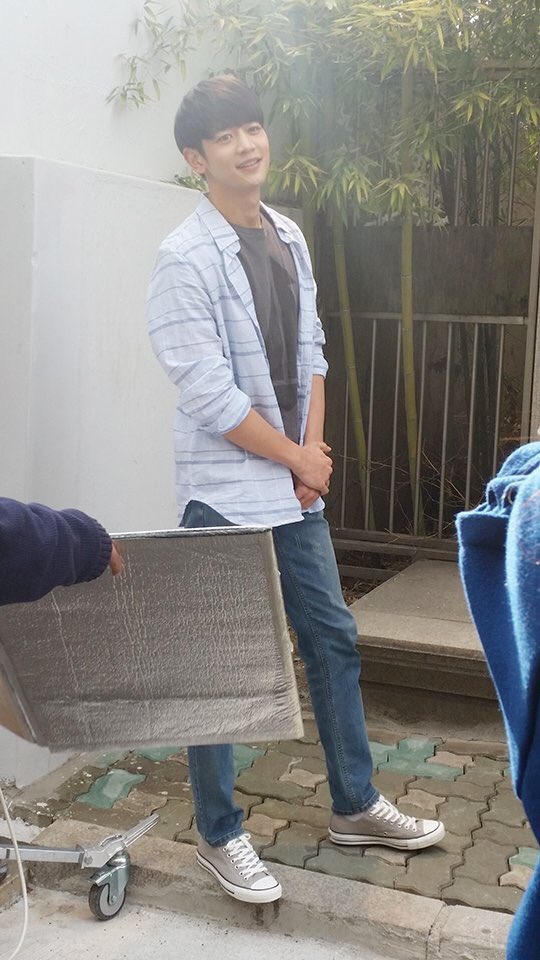 Cg8S1s-W4AQhEOa.jpg:large