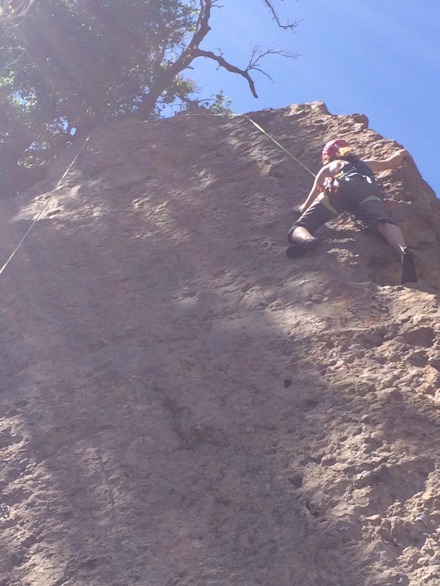 KZuraski's tweet photo. #echocliffs #climbing #SoCal #petzl #outdoorlife https://t.co/5fkQLf67Q2