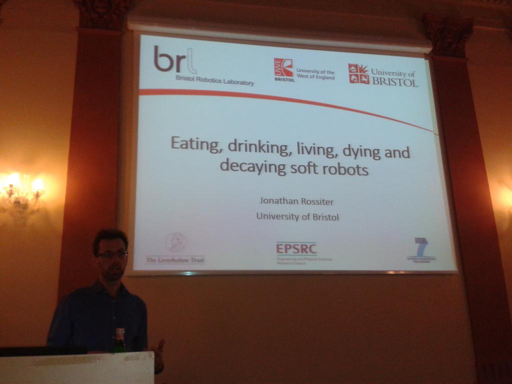 RoboSoft_CA's tweet image. Second day of #softroboticsweek2016! Talks, student activities and more @RoboSoft_CA @ScuolaSantAnna @RoboticsEU