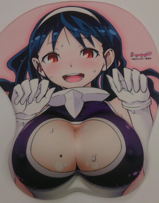 まだまだお知らせは続きます☆
現在予約受け付け中の、プレミアグッズの現物が出来たそうです!!(拍手)
こちらはあゆゆさんのマウスパッド。
Amazonさんへはこちらから!
https://t.co/OLgnlnpCgY 