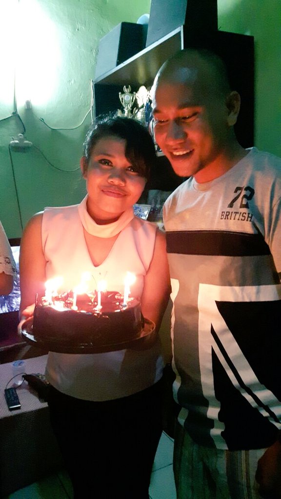 Hbd paman botak pamanku syg smoga panjang umur slalu di lindungi Allah Swt.Berkah bgimu.amin #academy3 #indosiar