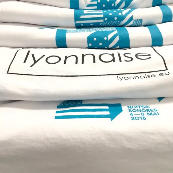 LcommeLyonnaise's tweet photo. Partenariat @Nuits_sonores : premier aperçu des tee-shirts pros. https://t.co/nXGUKd45mE