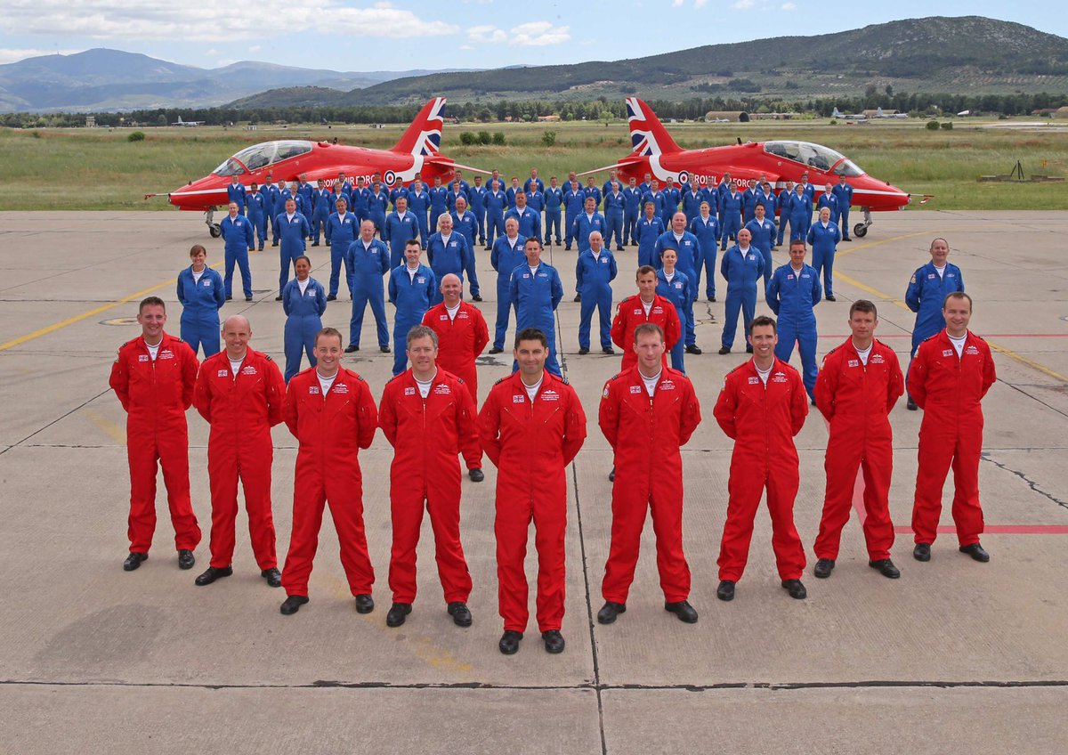 Ladies &amp; gentlemen, your <a href="/RoyalAirForce/">Royal Air Force</a> Aerobatic Team for 2016 - Public Display Authority awarded! #PDA16 #teamwork