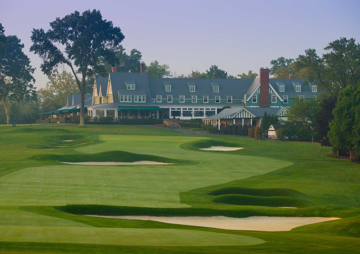 TGI_MattMillard's tweet image. A par-3 measuring 300-yards?! Could see it at the US Open this year buff.ly/1SLKvdk
