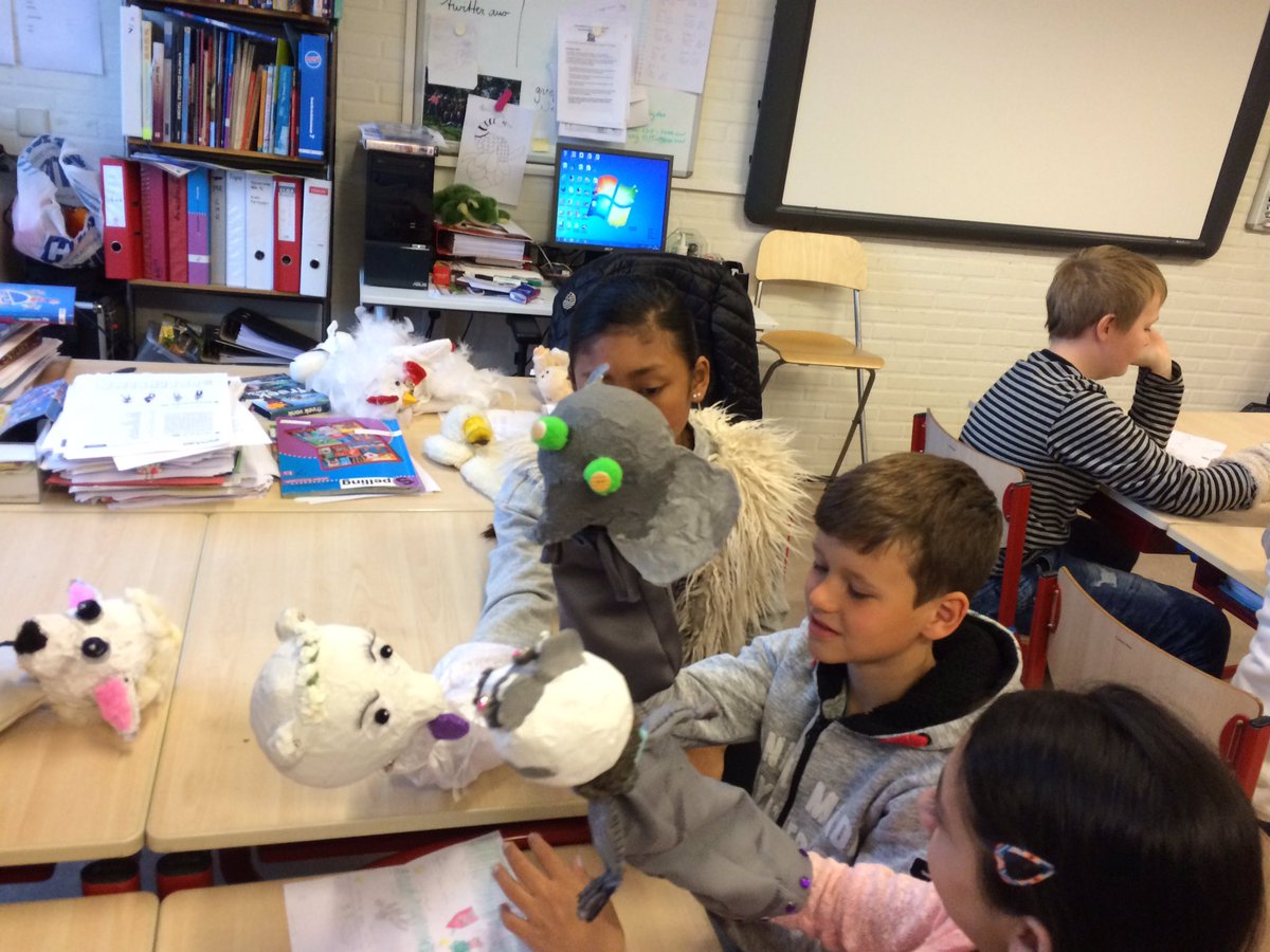 cocongroep7's tweet photo. En nog meer poppenkastspelers! https://t.co/ihJz4SancP