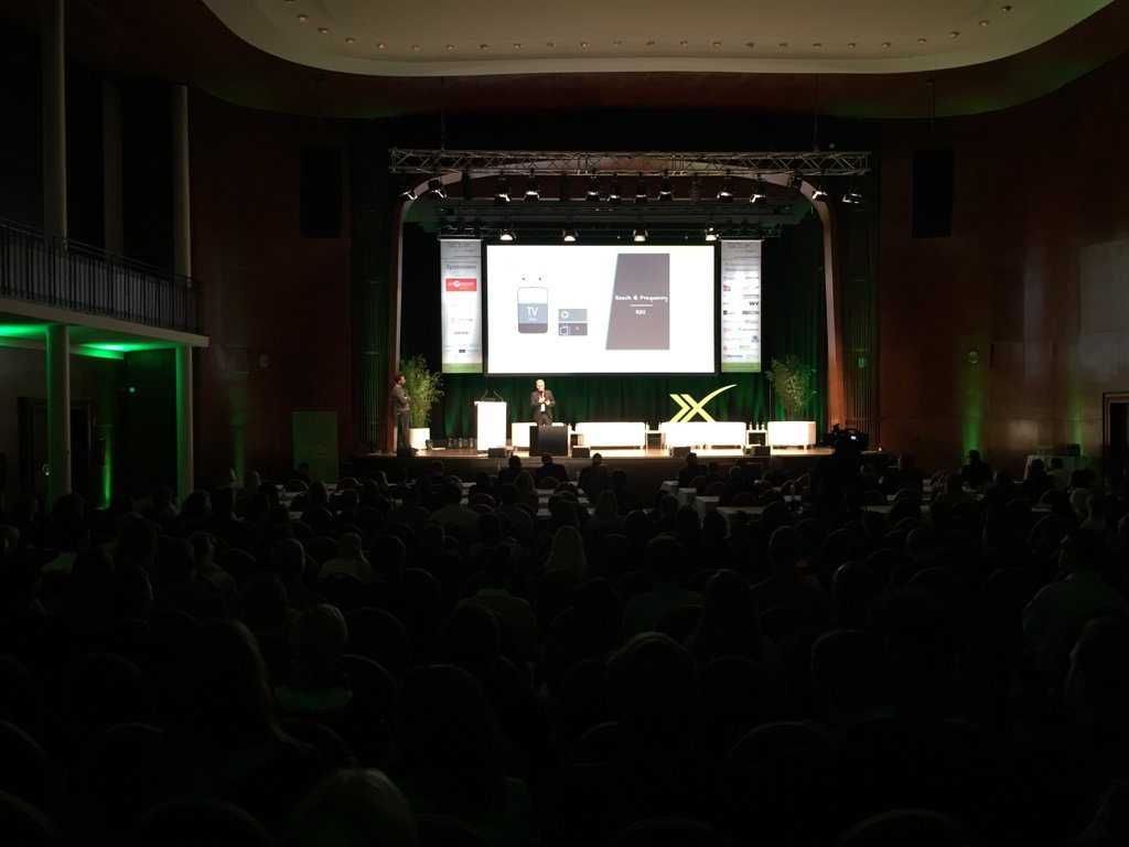 "Wir helfen unseren Kunden, in einer disruptiven Welt ihren Erfolg zu finden." <a href="/zoja_sagt/">Zoja Paskaljevic</a> #tactixx #tactixx2016