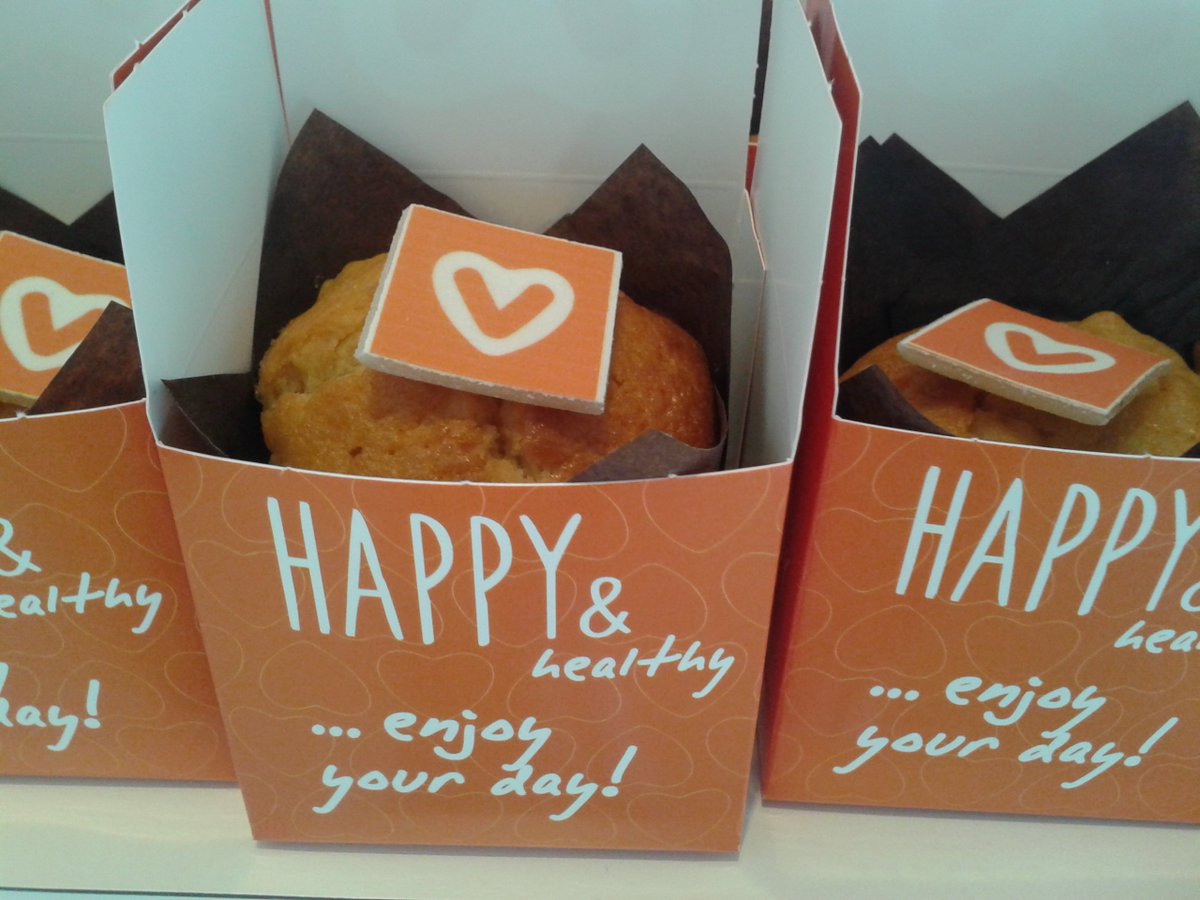 #personeel <a href="/vitaminstore/">Vitaminstore</a> is getrakteerd op een heerlijke #muffin als dank je wel voor hun inzet ;-)) everybody Happy