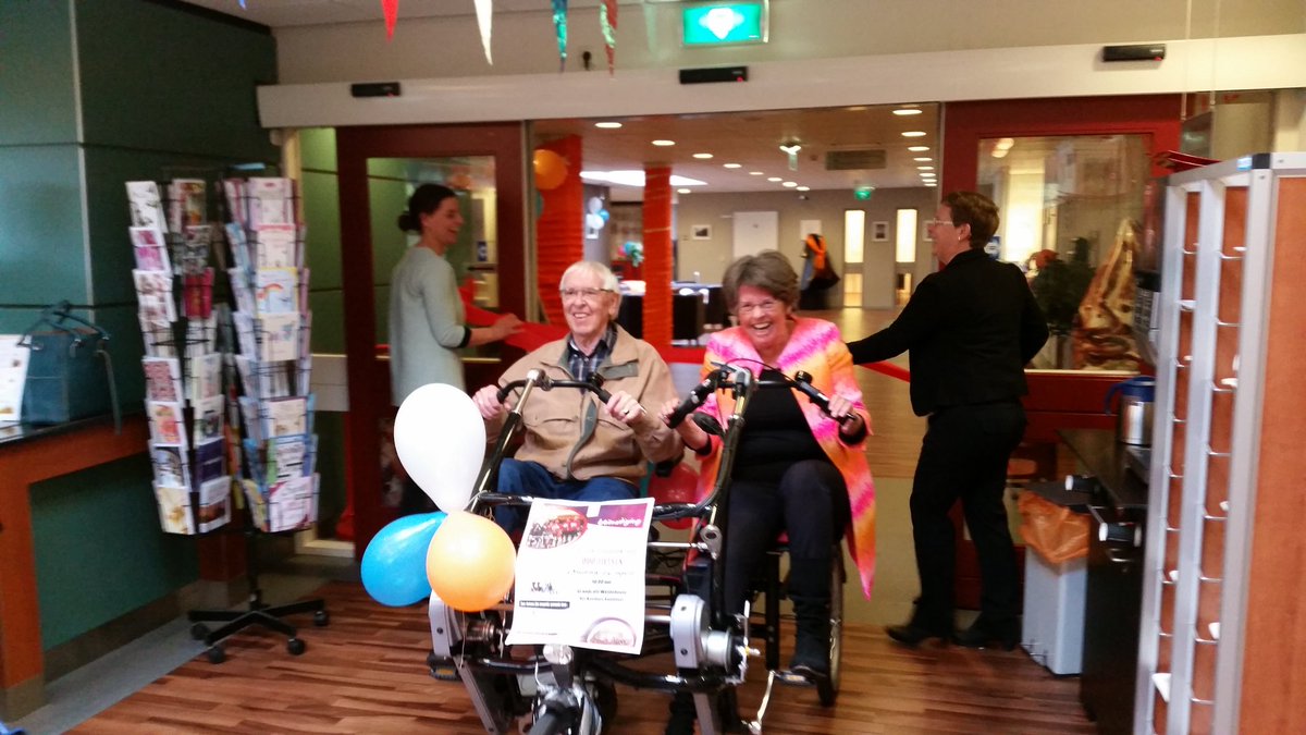 znwv's tweet photo. Feestelijke ingebruikname duofietsen Randmeer en Weideheem. Hartelijk dank! @MaximaLoopgroep en #rotaryHarderwijk https://t.co/DJtVzF0OYC