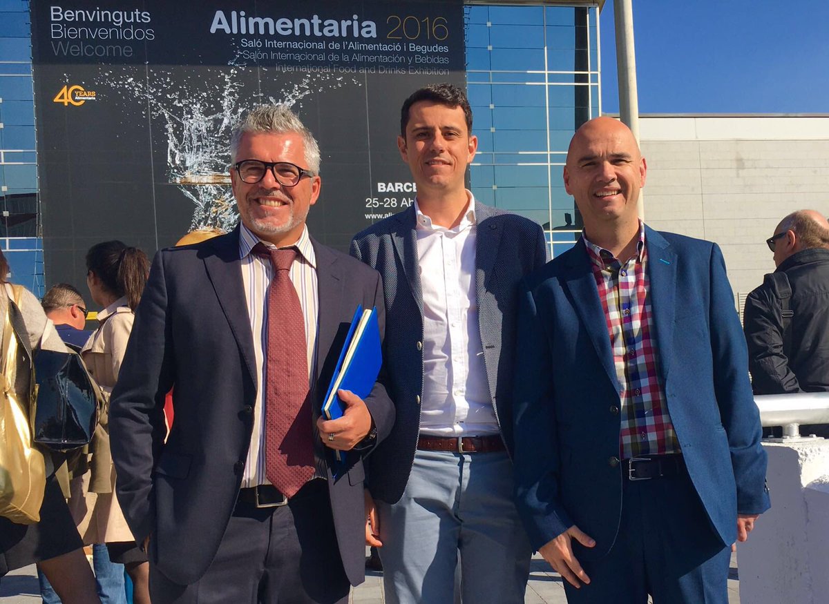 tiba's tweet photo. Allá vamos!! #TIBAteam en #Alimentaria2016 https://t.co/CHaksG3G9p