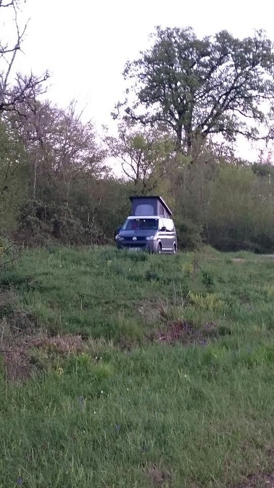 VanLoCalifornia's tweet photo. [#T5] Un petit coucou #VanLocLife de nos VanLocataires en direct du côté des "Causses Noir", Lozère, Aveyron &amp; Gard https://t.co/Dzbx7CazVZ