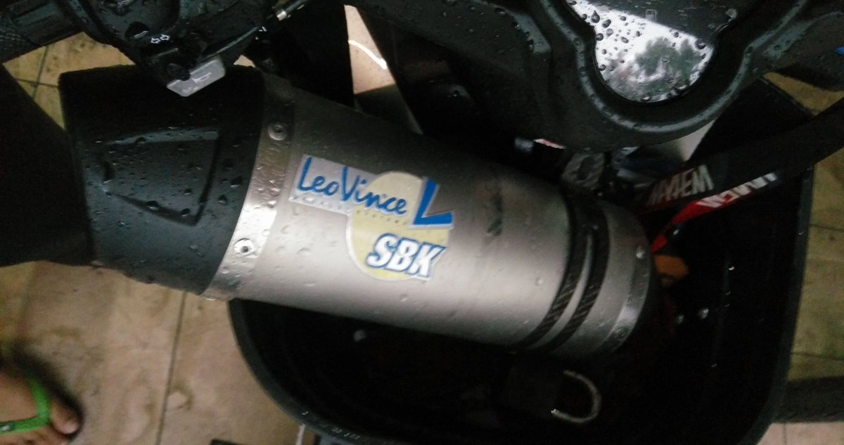 taufiqyves's tweet photo. Ni kalau pasang dekat lc confirm kalah bunyi r1. #flytanparasamelekit #tenangisgood #isapsikit https://t.co/iut1H5tYCY